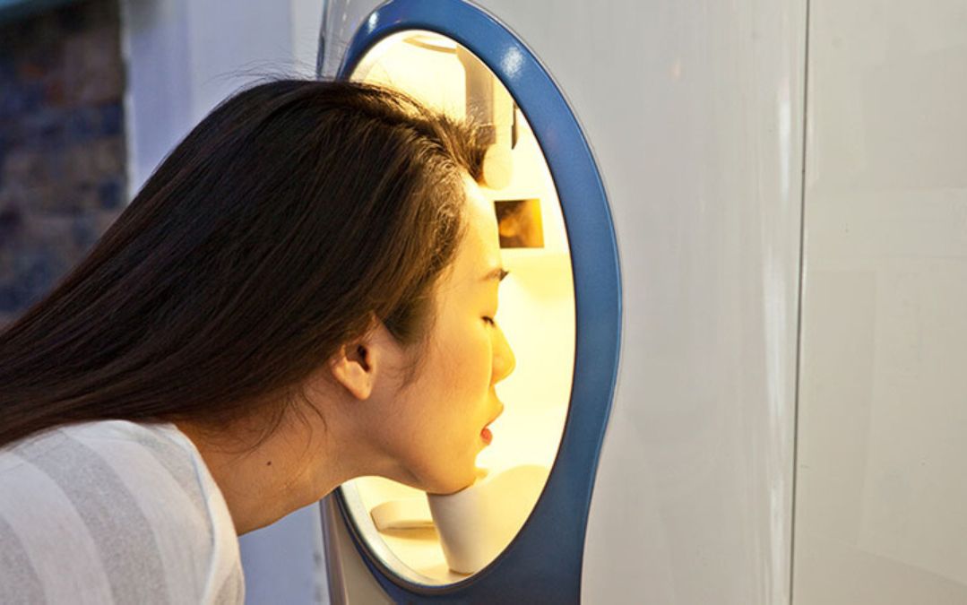 Tiến hành soi da định kỳ để bảo vệ làn da luôn chắc khỏe